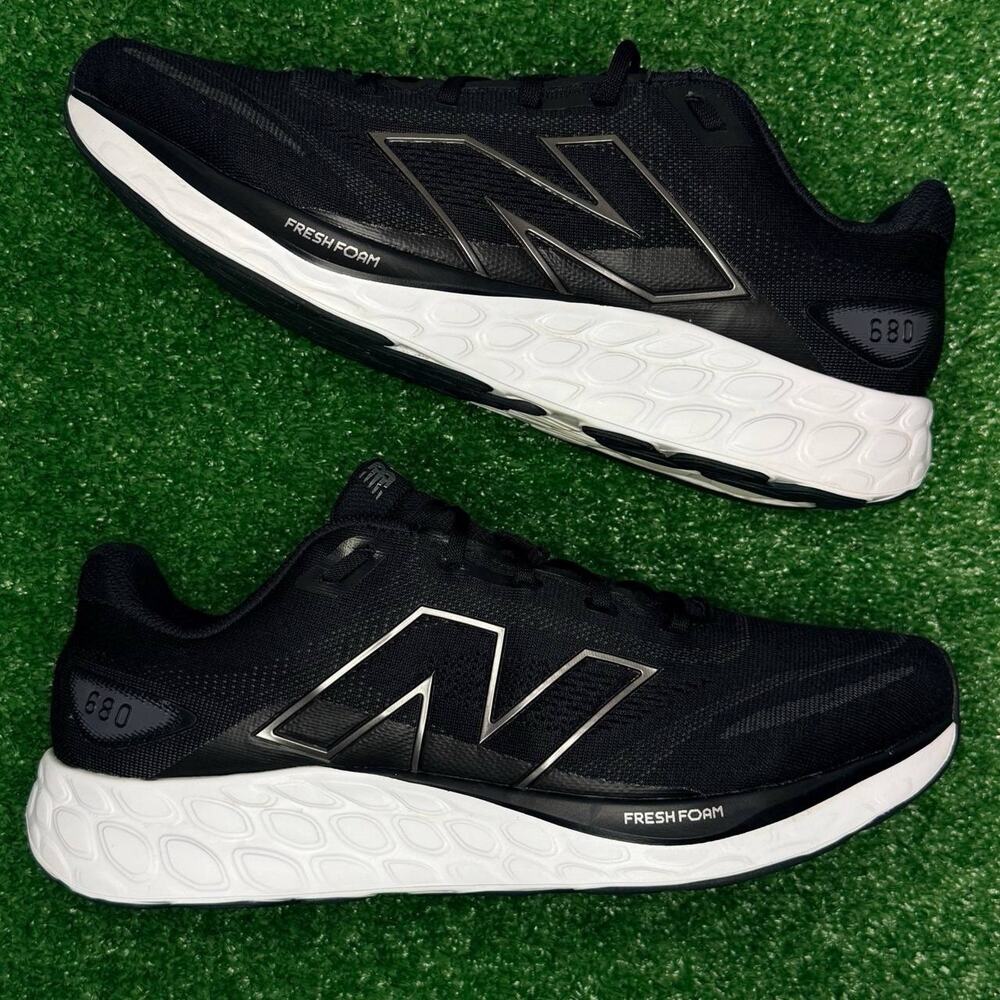 New Balance Fresh Foam 680v8 Black Men’s 12 Running Shoes EUC